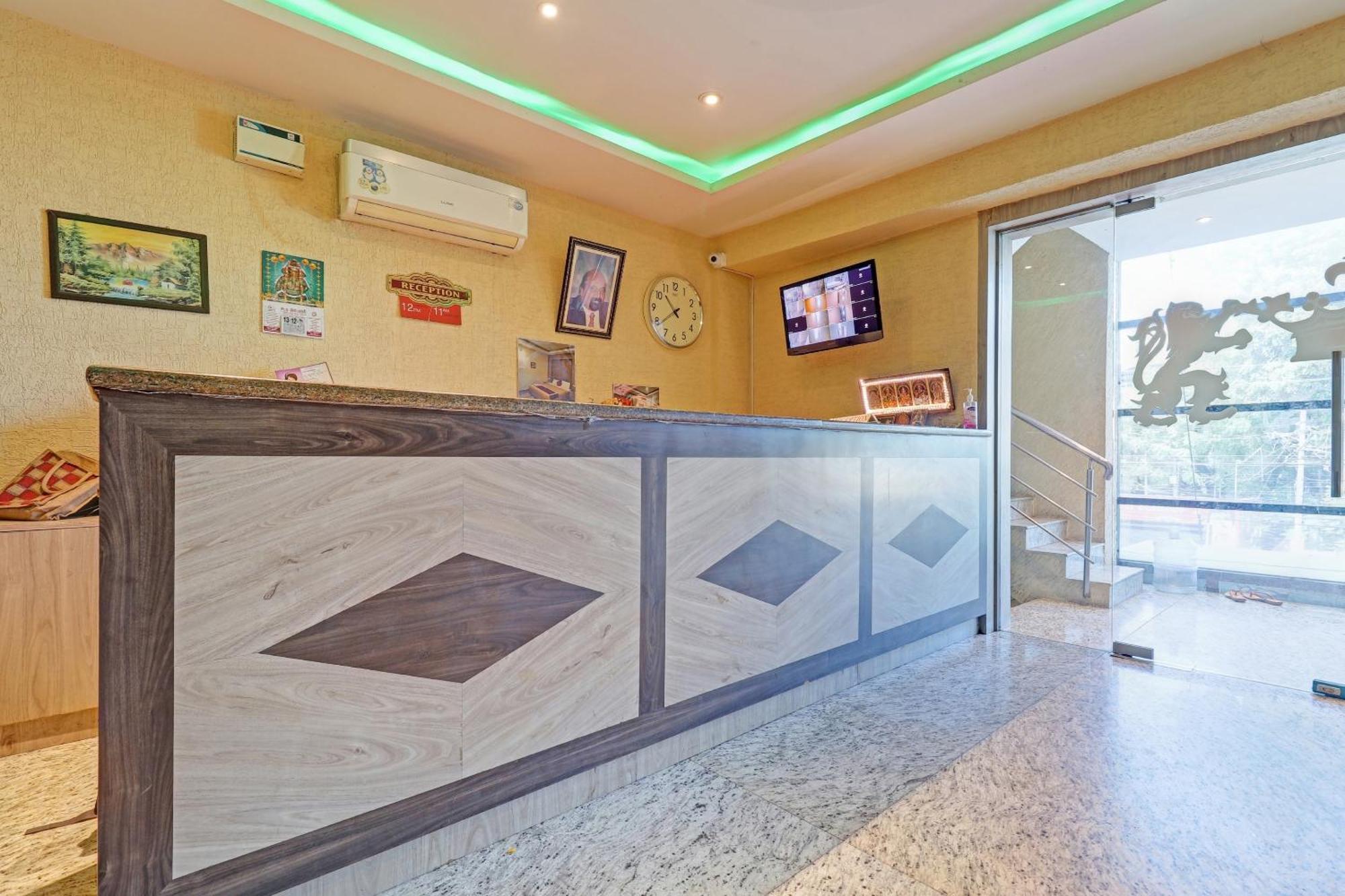 Capital O 84896 Hotel Grand Karaikudi Tiruchirappalli Bagian luar foto