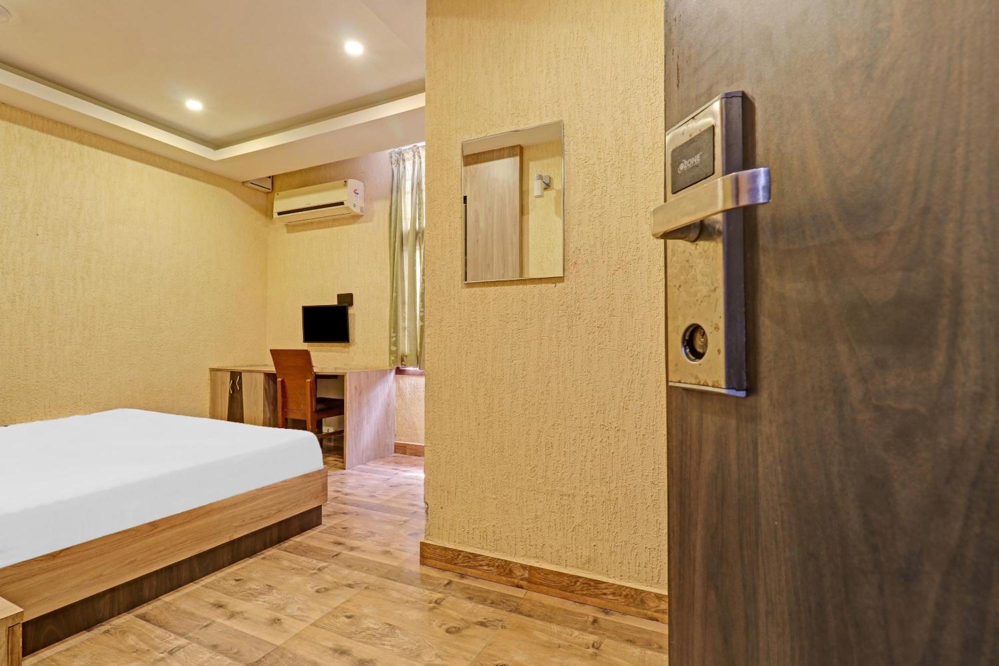 Capital O 84896 Hotel Grand Karaikudi Tiruchirappalli Bagian luar foto