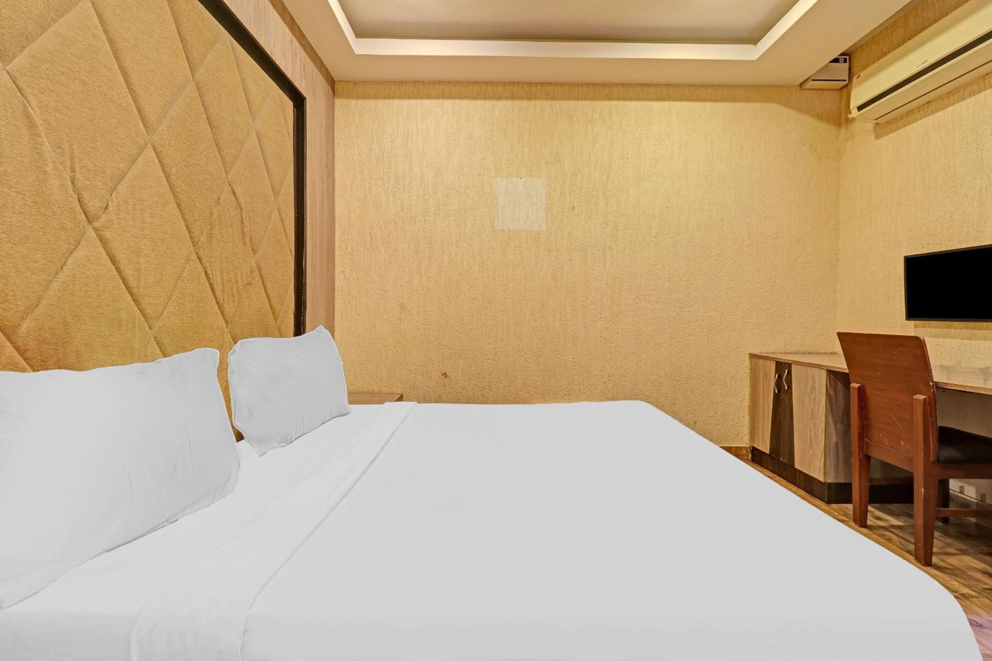 Capital O 84896 Hotel Grand Karaikudi Tiruchirappalli Bagian luar foto
