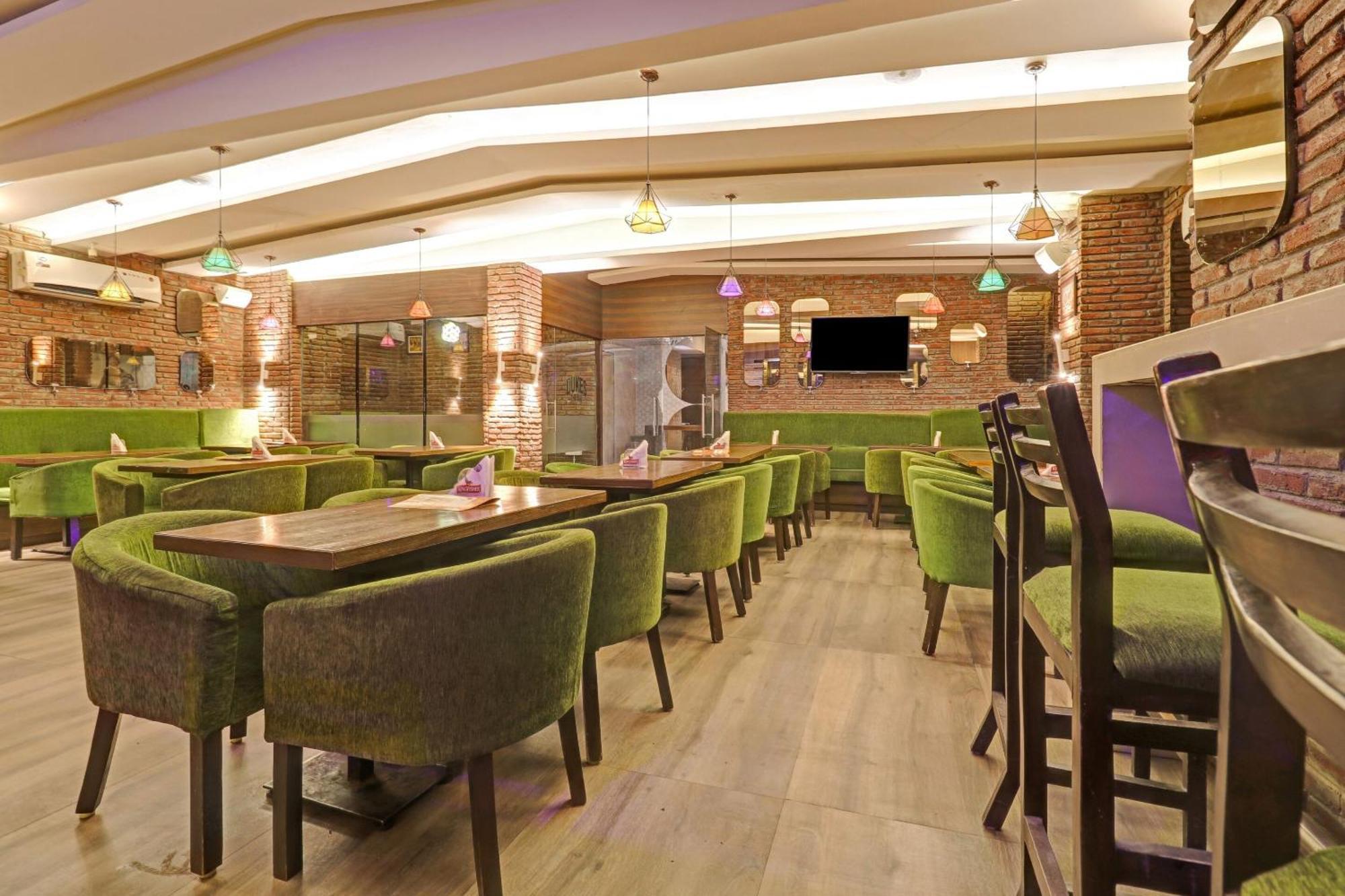 Capital O 84896 Hotel Grand Karaikudi Tiruchirappalli Bagian luar foto